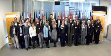 De Werkgroep voorlichting van het adviesforum Samenwerking met de lidstaten op het gebied van voorlichting De Werkgroep voorlichting van het adviesforum (AFCWG) is nog steeds het belangrijkste