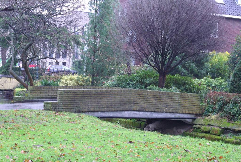 Foto s Brug bij Kastanjelaan 10 en 12