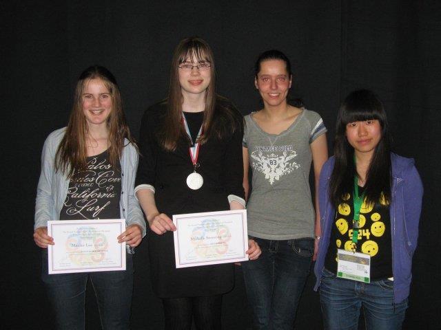 European Girls' Mathematical Olympiad Op Internationale Vrouwendag in 2011 kondigde de organisatie van de Britse Wiskunde Olympiade een nieuw initiatief aan: de European Girls' Mathematical Olympiad,