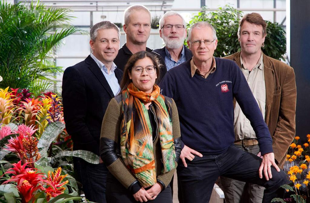 van de Van links naar rechts Leendert Eijgenraam