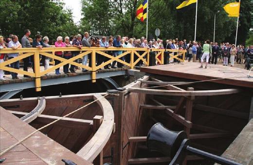 48 Kernkwaliteiten Nieuwe Hollandse Waterlinie Ontwerprichtlijnen Bij ingrepen aan het inundatiestelsel zijn de volgende essenties van belang: Relatie rivier - waterwerk - inundatiekom Het is van