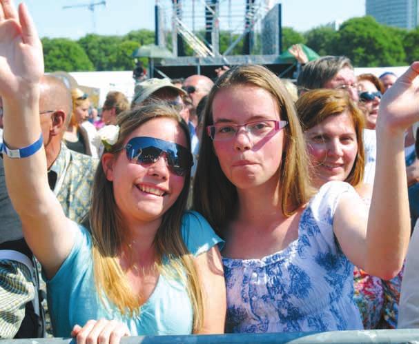 MUZIEKPROGRAMMA 23 MARIUS VAN LEEUWEN Dit jaar zijn er optredens van Raffaëla, Glennis Grace en Jeroen van der Boom. Muziekprogramma Muziekpaviljoen 11.