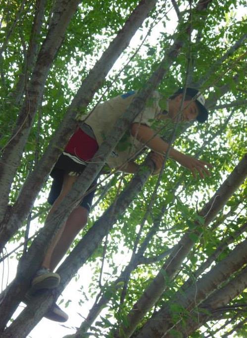 Beste kapoenen, Het komende scoutsjaar ben ik één van de personen die jullie leiding zullen geven. Voor zij die mij niet kennen: ik ben Michiel Caboot en ben 20 jaar jong.