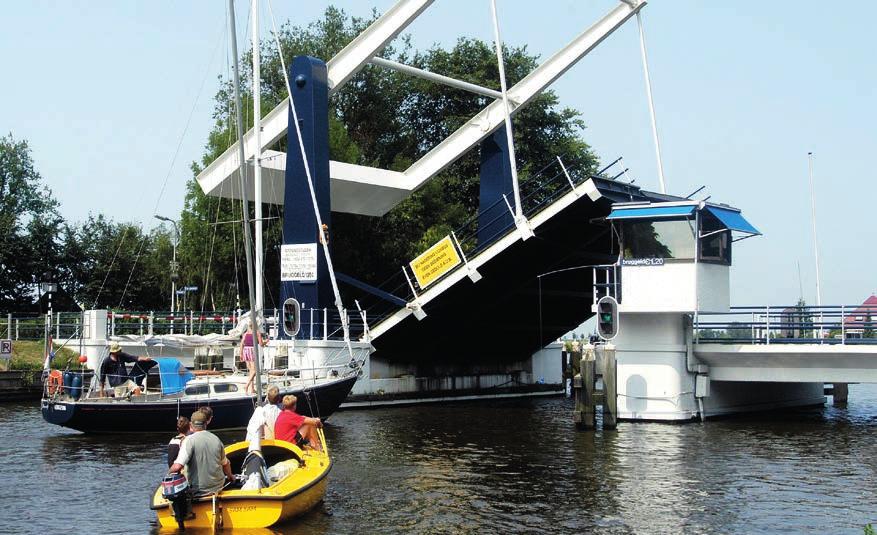 Verkeers- en gedragsregels op het water Elk jaar komen veel toeristen naar Fryslân om te genieten van ons prachtige watersportgebied.