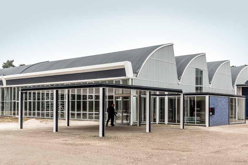 De fabriek en het park van De Ploeg, ontworpen en gebouwd in 1956-1959 door Gerrit Rietveld en tuinarchitecte Mien Ruys, zijn iconen uit de periode van het Nieuwe Bouwen (1915-1960).
