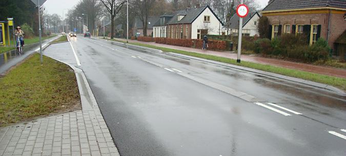 Turborotondes vormen een aparte categorie voor wat betreft de verhoogde rijbaanscheidingen. Voordeel van deze verhoogde rijbaanscheidingen is dat het verkeer naast je geen risico meer vormt.