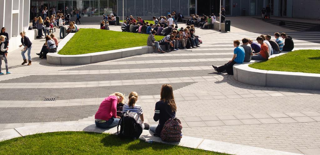 Solids&Seats zijn te schakelen tot zitranden rondom