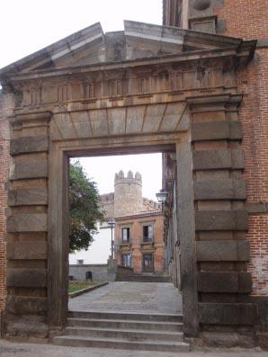 Puerta del Acebucha. Parador Palacio Ducal.