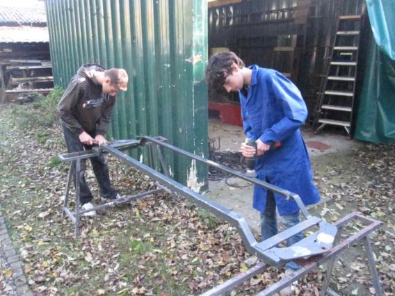 daarbij een nieuwe laag verf, waarbij sommige wagons een nieuw