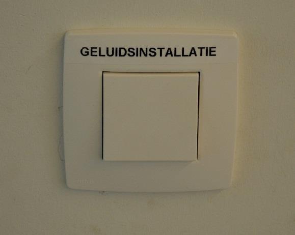6. Wifi In het hele gebouw is een signaal Destelbergen_publiek_test aanwezig. Na het verbinden met dit wifi-signaal kom je bij het starten van een internetsessie op een aparte portal terecht.