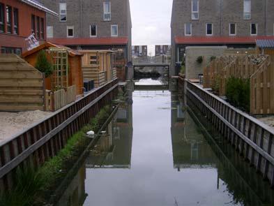 3 Beheer en onderhoud van water Bij een aantal watergangen is achterstallig onderhoud een probleem. Daardoor is het water nauwelijks zichtbaar.