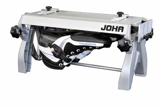 Joha Pro Slijptafel Speciaal voor de veeleisende professionele schaatsers is het Joha slijpapparaat ontwikkeld. Het blok voldoet aan de hoogste eisen.