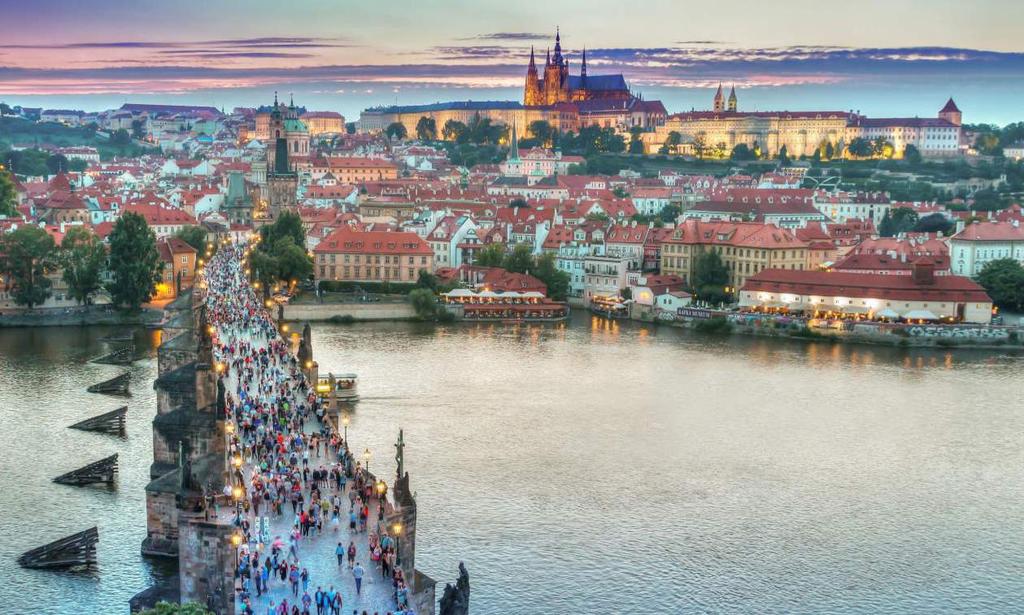PRAAG TSJECHIË Praag is nog altijd enorm populair! De afgelopen jaren heeft de stad zich ontwikkeld tot een ideale bestemming voor uw school- en/of studiereis!