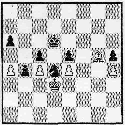 D. 9.Kal of 9.Ka2 verliest vanwege 9...Pel en wit mag niet met de koning naar b2 vanwege de vork op d3. 9...Pc3 10.Kc2 Pxe4 In hogere zin is de strijd gestreden. De partij liep als volgt af: 11.