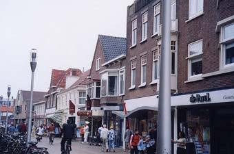 bijpassende bebouwing) - Bijzondere plekken in dit gebied zijn het Andreasplein, het vissersdorp en het Baljuwplein.