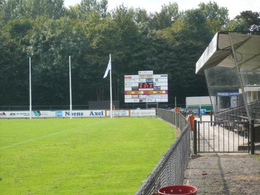 Sponsorstichting VanAxelVriendenVanAxelVrienden Stichting Vrienden van Axel verzorgt verzorgt alle sponsoring en reclame voor de voetbalvereniging Axel