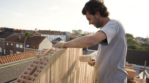 thermobloc lijmsysteem BESCHRIJVING Het keramisch lijmsysteem van Ploegsteert bestaat uit geslepen snelbouwstenen beschikbaar in verschillende hoogtes, bijhorende lijmbakjes en lijmmortel.