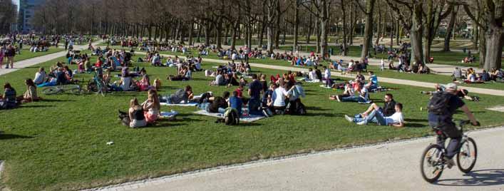 Dossier Gezondheidszorg Acties binnen alle beleidsdomeinen Een stad met gezonde inwoners, die initiatieven neemt om hen gezond te houden. Dat zou de ambitie van Brussel moeten zijn.