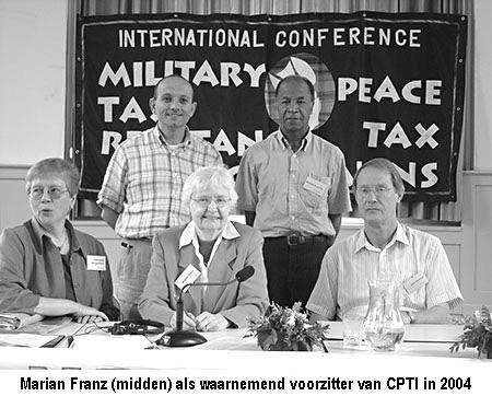 In memoriam Marian Franz: visionair en praktisch Op 17 november 2006 overleed op 76-jarige leeftijd Marian Franz, directeur van de Amerikaanse National Campaign for a Peace Tax Fund (NCPTF).