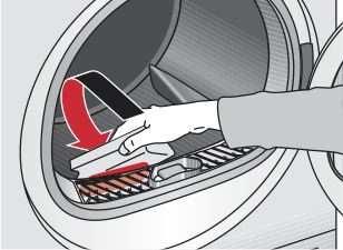 Droogautomaat controleren Wasgoed sorteren + in de trommel doen Alle voorwerpen uit de zakken verwijderen. Let op aanstekers! De trommel moet vóór het vullen leeg zijn!