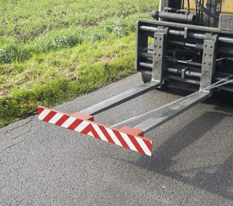 16 A 230 V, houder voor oplaadkabel Afwerking gelakt RAL 2000 BL met CEE krachtstroom-stopcontact 400 V, bij het opladen van een electro-heftruck ca.