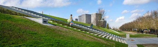 vormt voor de aangebrachte verharding en de intensieve vegetatie van het stadspark.