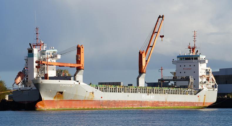 FLINTERSKY, IMO 9250385 (NB-176), 5-10-2002 te water gelaten bij Scheepswerf Ferus Smit G.m.b.H.