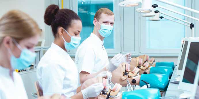 Opleiding preventieassistent 14 De opleiding Preventieassistent is bedoeld voor ervaren stoelassistenten en richt zich op het voorkomen of stoppen van tandheelkundige problemen als gingivitis en