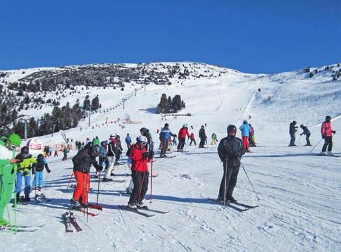 DIVERS WINTERAANBOD DIVERS WINTERSPORTAANBOD Lessenpakket en niveauindeling SKIËN Dankzij de grote verscheidenheid aan skigebieden is er in ons aanbod voor zowel de beginnende skiër als de meer