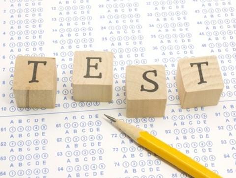 Toets en test Toets: niet genormeerd Test: Genormeerd Type test bepaalt testresultaten