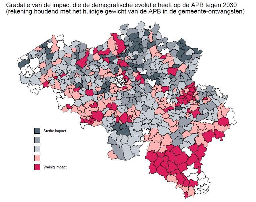 Aandeel van de APB in de totale gemeenteontvangsten Gewest Minimum Gemiddeld Maximum Brussel 2,2% 9,2% 15% Vlaanderen 0,0% 23,2% 40% Wallonië 3,9% 18,6% 39% De volgende kaart toont de gradatie van