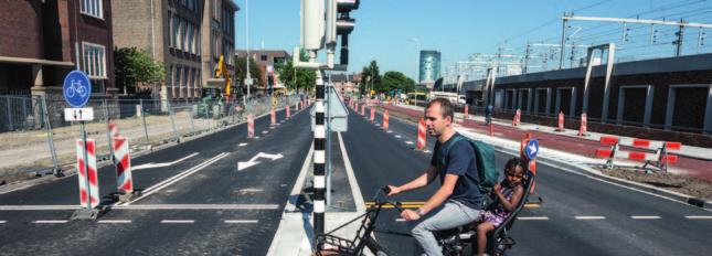 PMBR KBR Van september tot medio oktober werkt ProRail aan de afronding van de Vondellaan en Baden Powellweg en werkt ProRail verder aan de afbouw van de onderdoorgang esterkade e gemeente werkt in