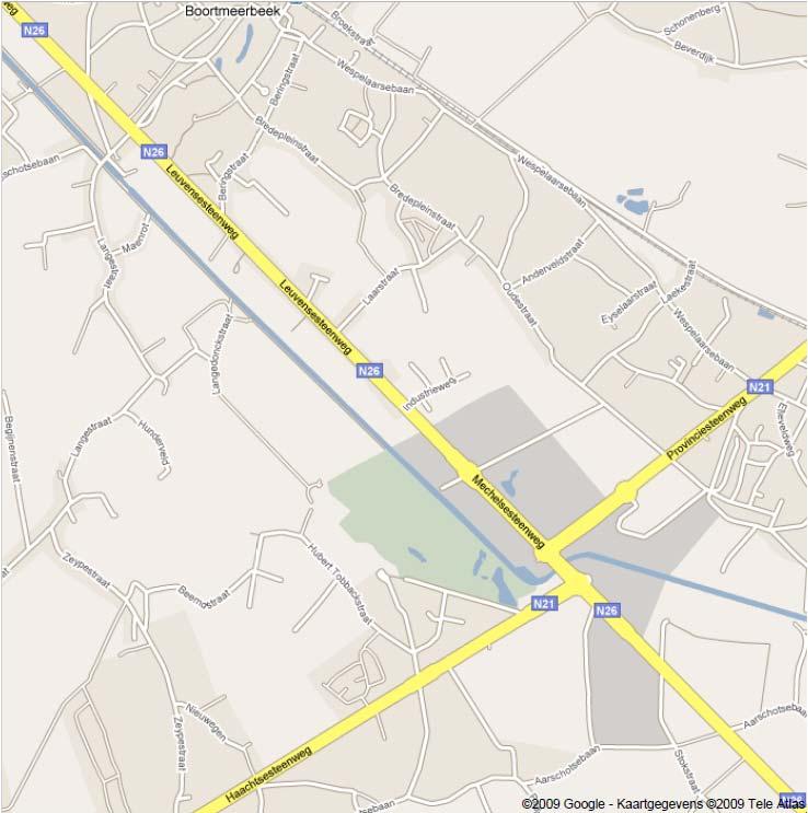 2 Ruimtelijke situering en voorgeschiedenis 2.1 Ruimtelijke situering van het onderzoeksgebied Het plan situeert zich op het topografisch kaartblad 24-5 schaal 1/10.000.