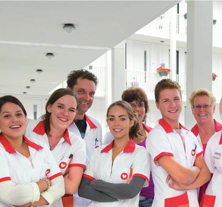 Activiteiten stedelijk Bezoek aan zoutmuseum in Delden We troffen een enthousiaste gids aan in het zoutmuseum, die ons veel wetenswaardigheden verteld heeft over de winning van zout, maar vooral over