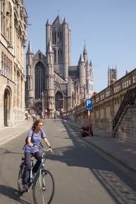Communiceren over mobiliteit Yves De Baets Mobiliteitsbedrijf Gent 2.