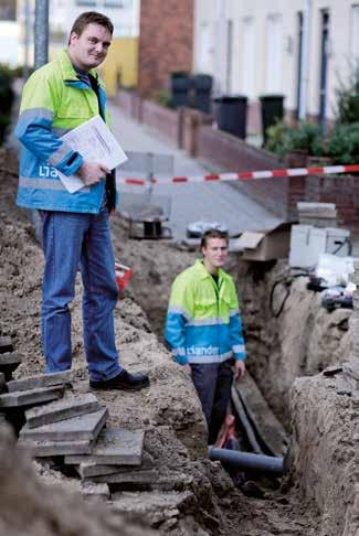 Alliander Jaarplan 2015 Verbonden met de regio 12 Verbonden met de regio In iedere regio zijn de energiebehoeften en de mogelijkheden voor energieopwekking verschillend.