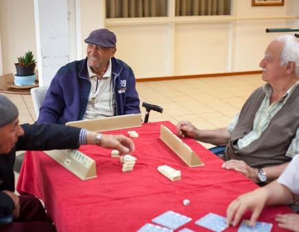 Daarom luisteren onze medewerkers naar het ritme van onze bewoners. Er is ruimte voor rust en stilte, maar er zijn ook leuke activiteiten waaraan u kunt deelnemen.