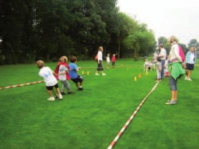 Afhankelijk van de behoeftes van de leden die te kennen geven te willen stoppen of hieraan twijfelen, gaan we samenwerkingsverbanden aan met scholen, instellingen en eventueel bedrijven.