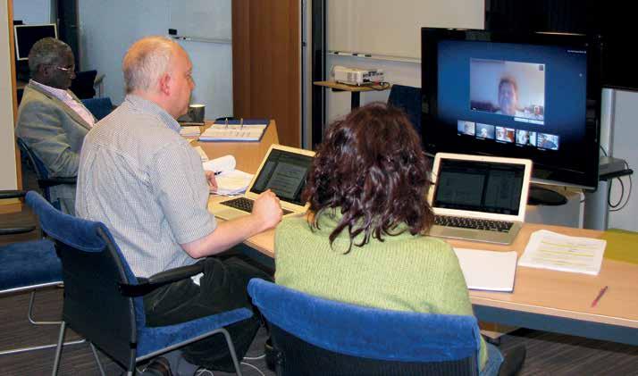 BIJLAGE 35 In werkte het IODE-projectkantoor voor het eerst op grotere schaal met videoconferentie voor het houden van meetings en het inrichten van lessen.