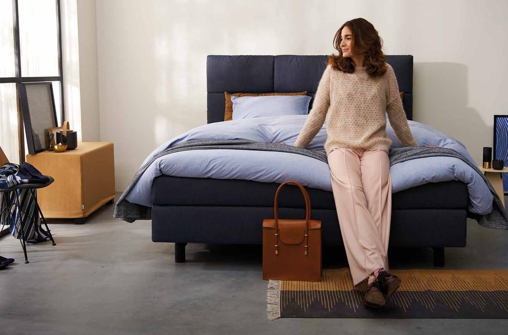 Hoofdbord: Valencia Stof: Remix 753 Rusty blue Inhoud Stel zelf jouw perfecte basis samen 04 met de Auping Original boxspring Geniet van optimaal comfort 06 dag en nacht Verzeker jezelf 08 van de