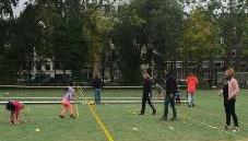 Tenniskids Inmiddels zijn 5 kinderen doorgestroomd van niveau rood naar oranje en 7 spelers van oranje naar groen. Bij PST worden de lessen gegeven op zondagochtend en woensdagmiddag.