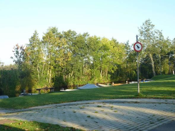 Ontwikkeling toekomstvisie met drie varianten De Brink locatie die schreeuwt om invulling Prachtig doorkijkje naar het specifiek landschap Idyllisch haventje aan de rand van Kollumerzwaag 4.