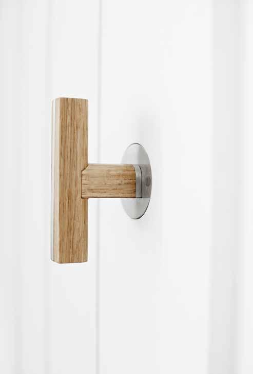 EFFORTLESS CHIQUE DOORWARE Ook al oogt de doorware-serie Two by Piet Boon in eerste instantie eenvoudig, toch is dit een van de meest