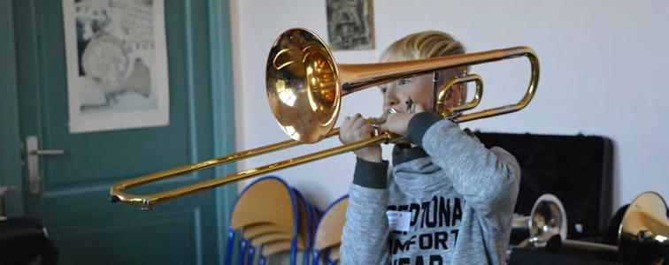 Instrumentenverhuur Een instrument leren bespelen kan alleen maar wanneer je thuis over een instrument beschikt.