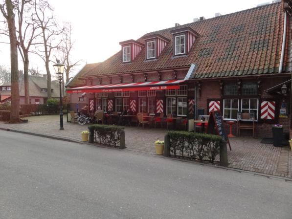 Chauffeur Patricia, van de firma Vreugdetours, heette ons van harte welkom en heeft ons de hele dag op een prettige wijze door het land geloodst.