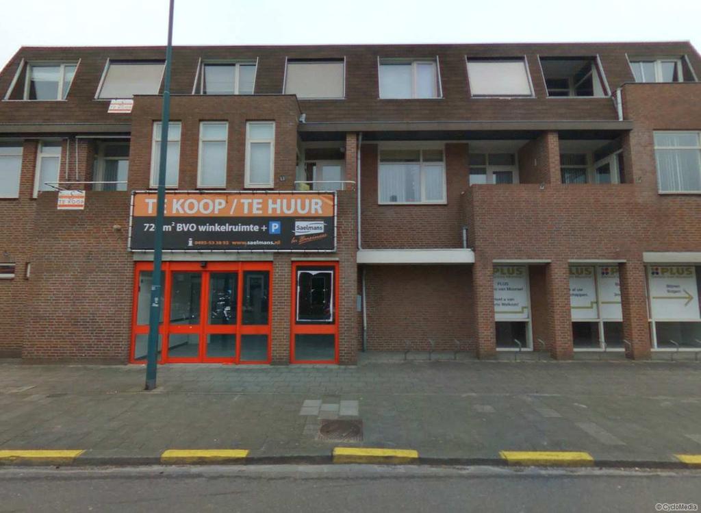 De Spar, Nieuwstraat 49 Budel Gebiedsbeschrijving Pand aan de Nieuwstraat 49 te Budel waar voorheen supermarkt De Spar was gevestigd.