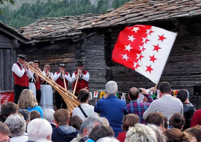 TRADITIES EN EVENEMENTEN, DIE U NOOIT ZULT VERGETEN Ontdek de geschiedenis en de gebruiken van de Saas-vallei.