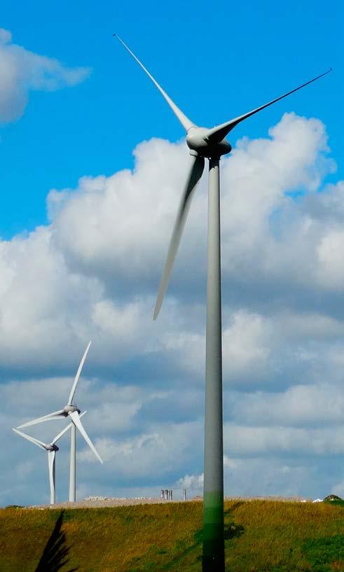 Plannen voorzagen in een viertal turbines in een lijnopstelling. Deze zijn allemaal geplaatst; Windmolen Boekel is de laatst gerealiseerde windmolen.