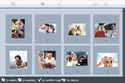 Foto's kopiëren U kunt u verplaatsen naar andere foto's en doorgaan met dit proces tot alle gewenste foto's naar het fotodisplay zijn gekopieerd.