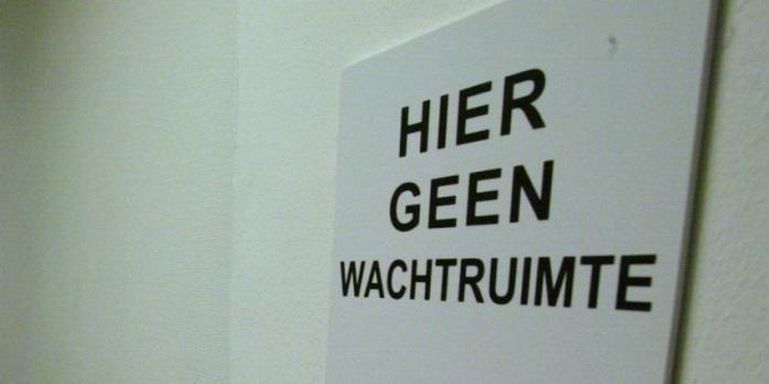 Termijnen VEILIG THUIS DRENTHE VOERT DE TRIAGE UIT EN START BINNEN VIJF DAGEN NA ONTVANGST VAN DE MELDING HET ONDERZOEK. 1. Afname van wachtlijst : 1. van 73 op 9 juni 2.